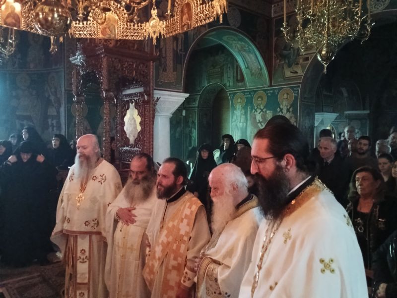 Χειροτονία πρεσβυτέρου από τον Μητροπολίτη Δράμας